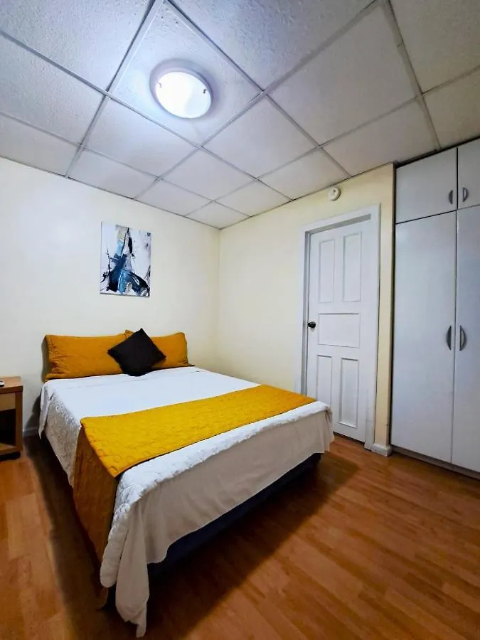 Hotel Mariscal Inn & Suite Κουένκα